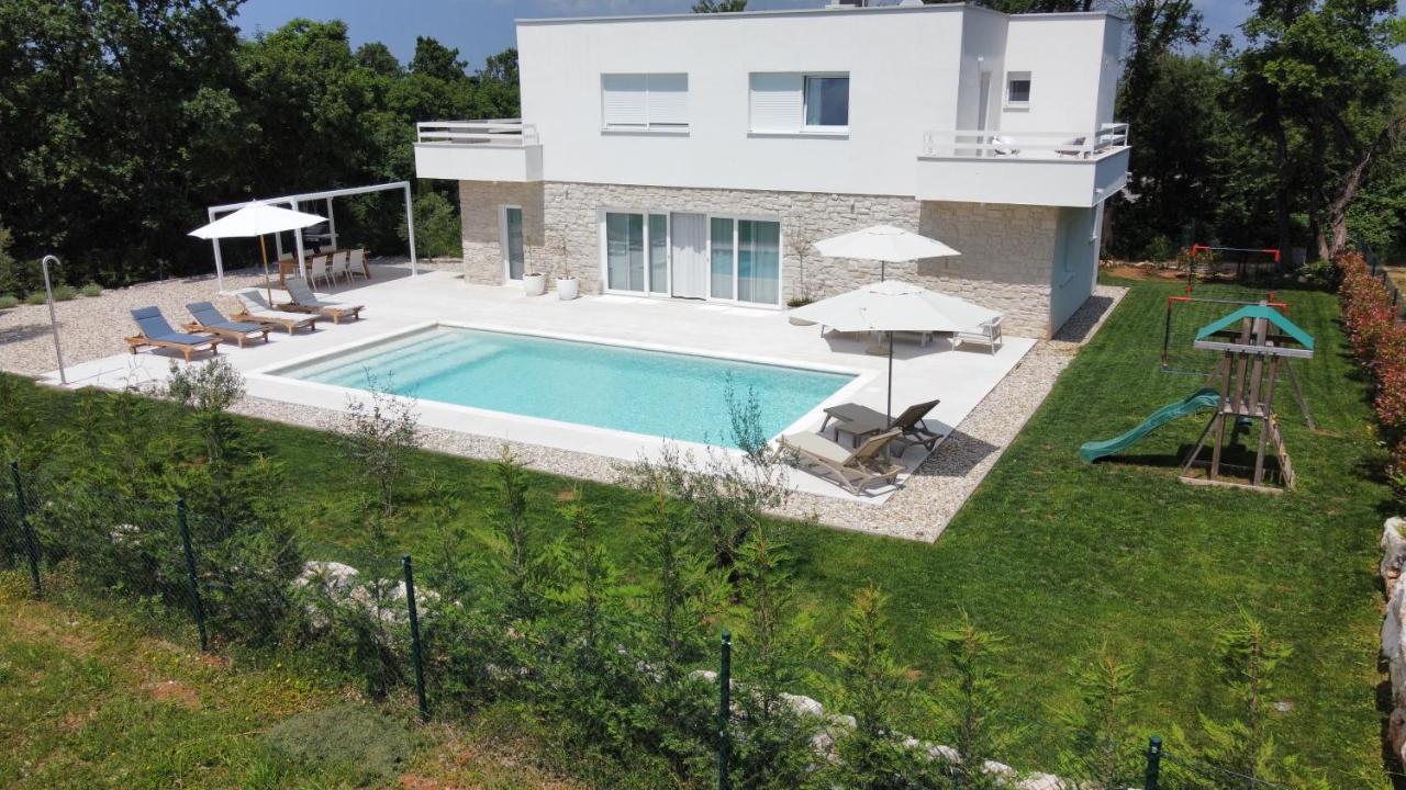 Lu Villa Prkacini